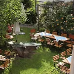 Sindel-buckel Szálloda 3*